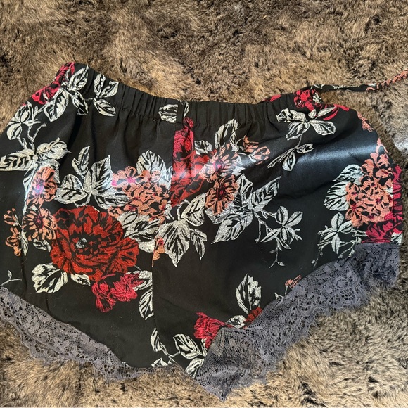 Black Floral Pajama Set Japna Lounge Made in India - Picture 5 of 7